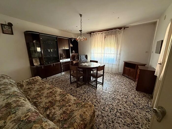 Casa con 7 locali in vendita in Villamarzana