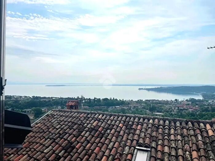 Appartamento bilocale in affitto in Via Castello, Padenghe Sul Garda