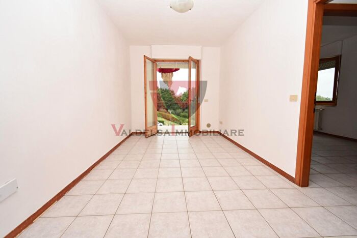 Appartamento bilocale in vendita in Ia Genova, Colle Di Val DElsa