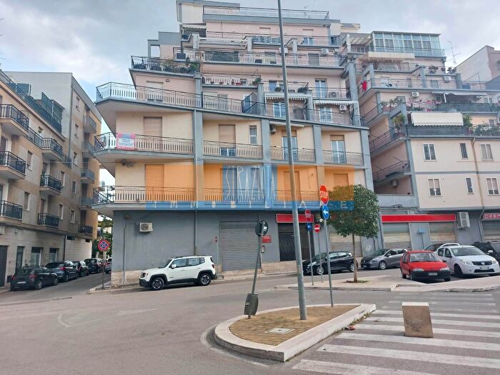 Appartamento trilocale in vendita in Via Galvani, Modugno