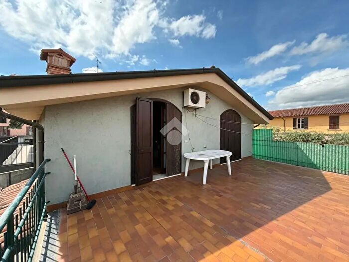 Appartamento trilocale in vendita in Piazza Vittorio Emanuele, Cazzago San Martino