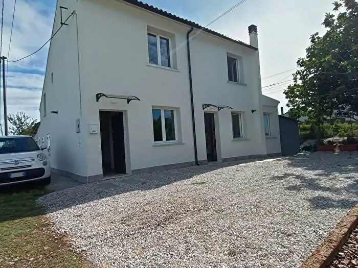 Casa con 9 locali in vendita in Polesella