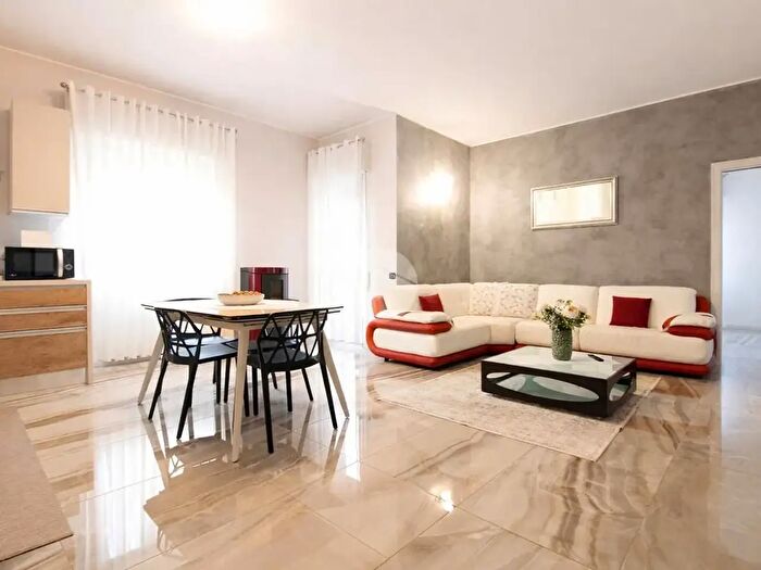 Appartamento quadrilocale in vendita in Via Colleoni, Covo