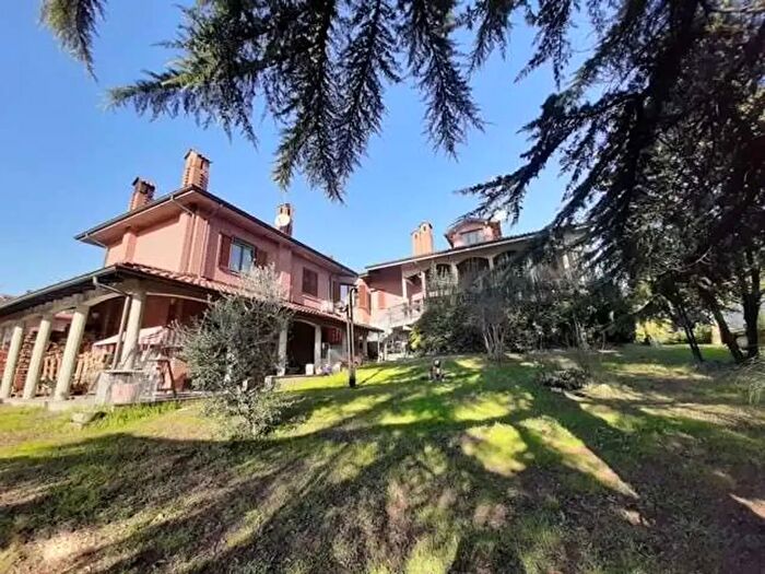 Casa con 12 locali in vendita in Castelletto Monferrato