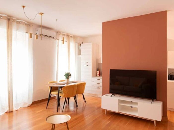 Appartamento trilocale in affitto in Via Licia, San Giovanni, Roma