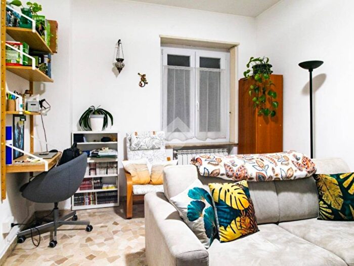 Appartamento trilocale in affitto in Via Giulio e Corrado Venini, Pasteur, Milano