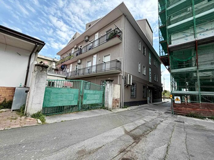 Appartamento trilocale in vendita in Via Pesaro, Bellizzi