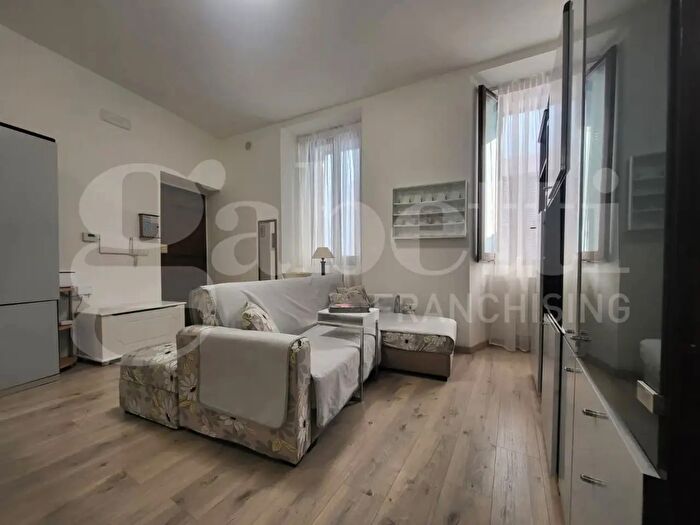 Appartamento trilocale in vendita in Via Butaroni, Foligno
