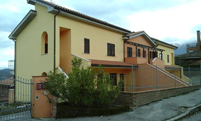 Appartamento monolocale in vendita in Via Don Luigi Sturzo, Sarnano