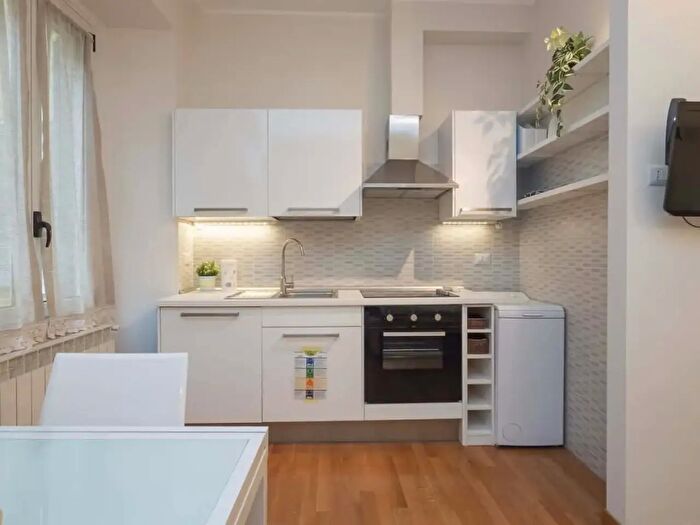 Appartamento monolocale in affitto in Via Bergamo, Milano