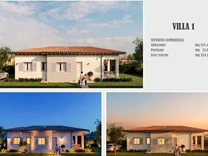 Casa con 5 locali in vendita in Pietrasanta