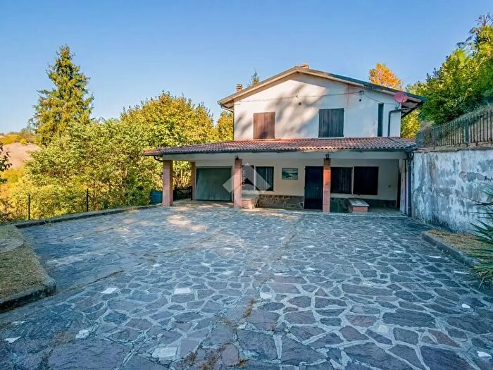 Casa con 5 locali in vendita in Via dalle Olle, Monte San Pietro