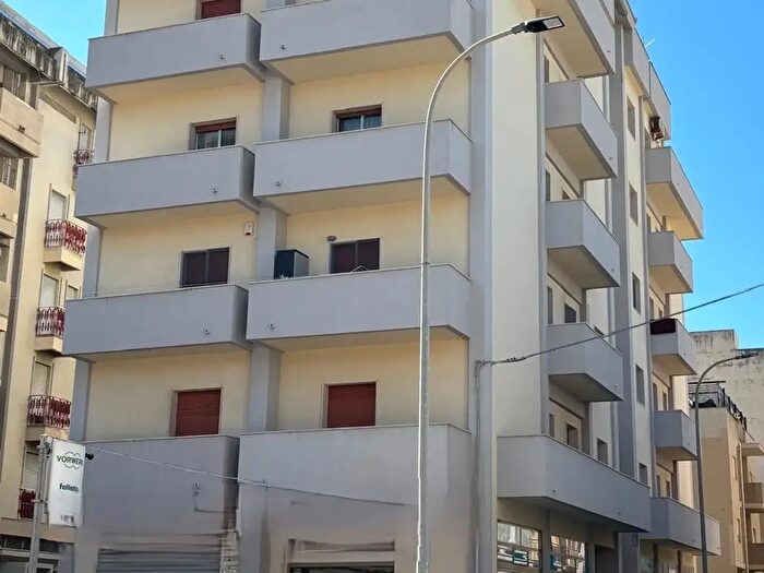 Appartamento quadrilocale in vendita in Via dei Mulini, Trapani