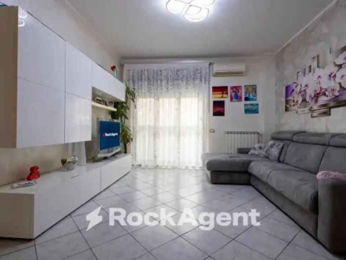 Appartamento quadrilocale in vendita in Via Alessi di Turio, Catanzaro