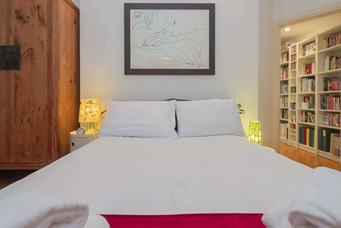 Appartamento monolocale in affitto in Via Paolo Giovio, Milano