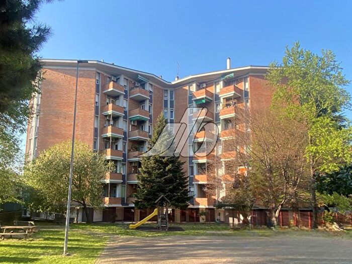 Appartamento bilocale in affitto in Via Vittorio Veneto, Bresso