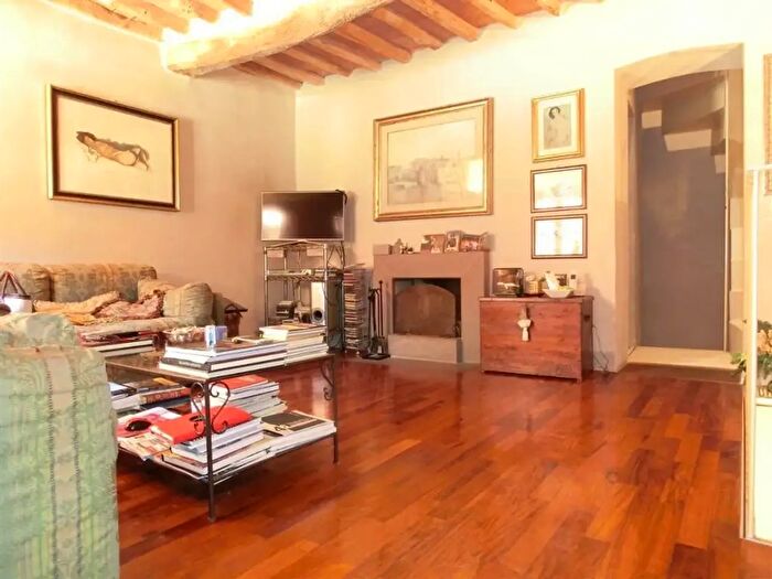 Casa con 5 locali in vendita in Calci