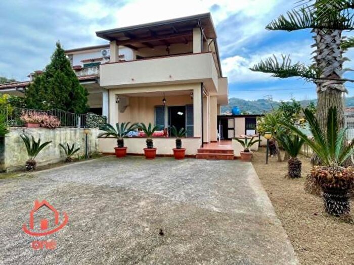 Casa trilocale in vendita in Castellabate