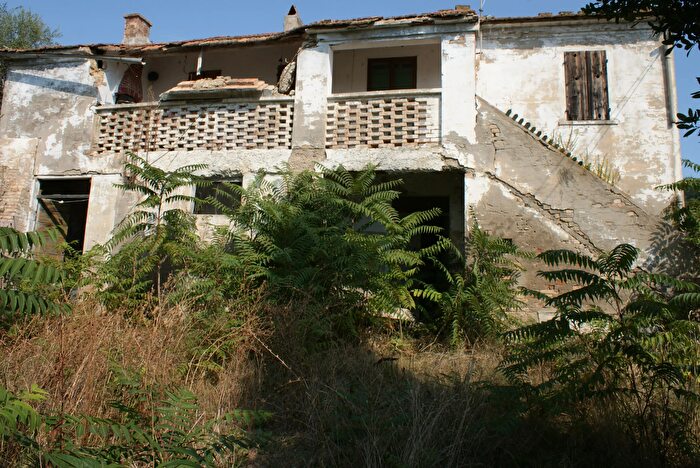 Casa con 6 locali in vendita in Contrada Solagna Ragnola, Monteprandone