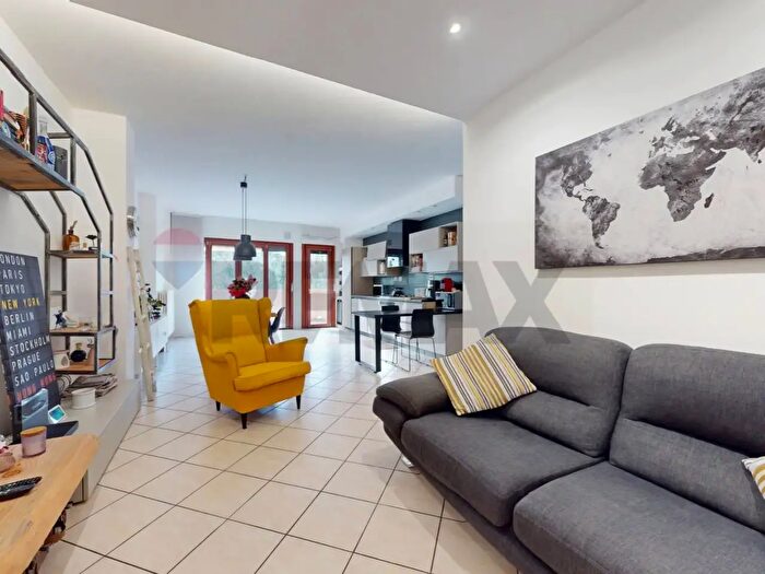 Appartamento quadrilocale in vendita in Via dellAeronautica, Bastia Umbra