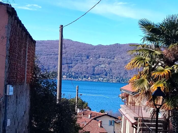 Appartamento monolocale in vendita in Arolo Snc, Leggiuno