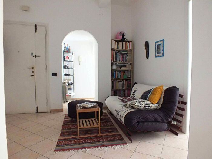 Appartamento trilocale in affitto in Viale Giovanni Battista Valente, Villa Gordiani, Roma