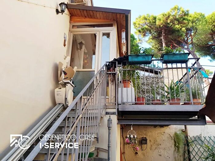 Casa con 5 locali in vendita in Viale Gramsci, Cervia
