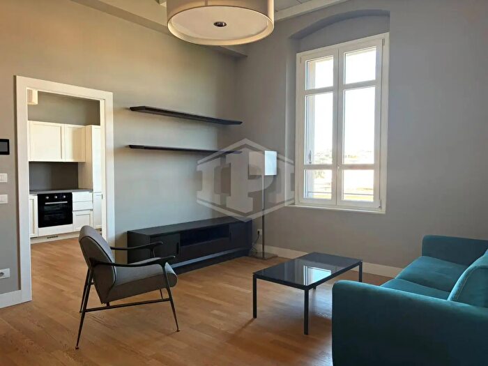 Appartamento quadrilocale in affitto in Piazza della Libertà, Firenze