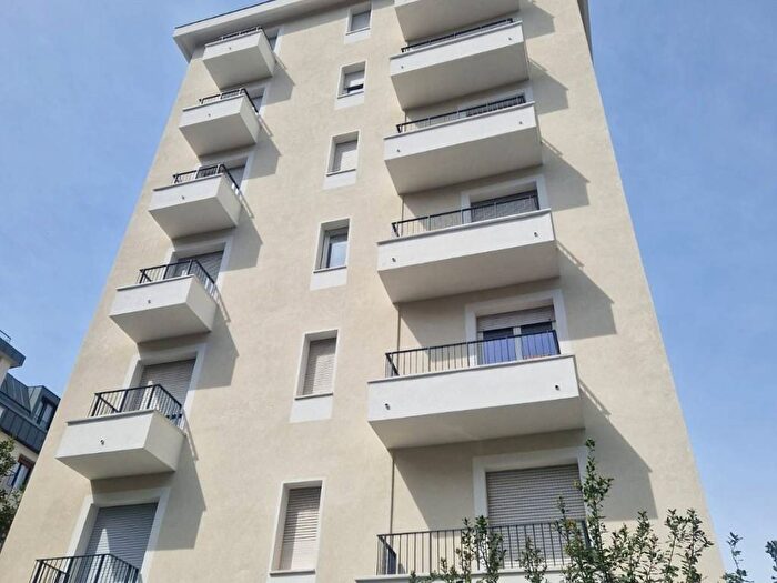 Appartamento bilocale in affitto in Via Andrea Maffei, Montenero, Milano