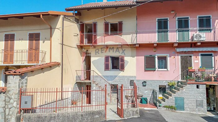 Casa quadrilocale in vendita in Via Zumaglini, Zumaglia