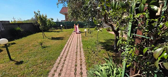 Casa con 5 locali in vendita in Via del Bosco Mascalucia, Mascalucia