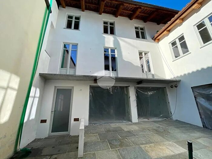 Appartamento bilocale in vendita in Via Vittorio Emanuele II, Cherasco