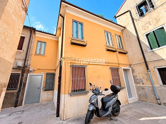 Appartamento trilocale in vendita in Chioggia