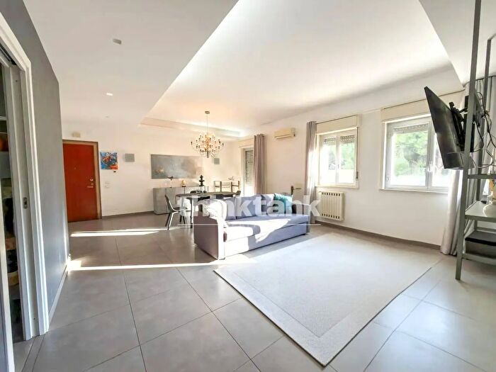 Appartamento quadrilocale in vendita in Via Santi Amato, Siracusa