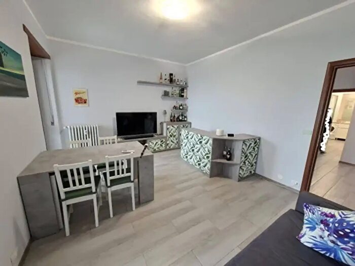 Appartamento trilocale in vendita in Via Pramollo, Torino