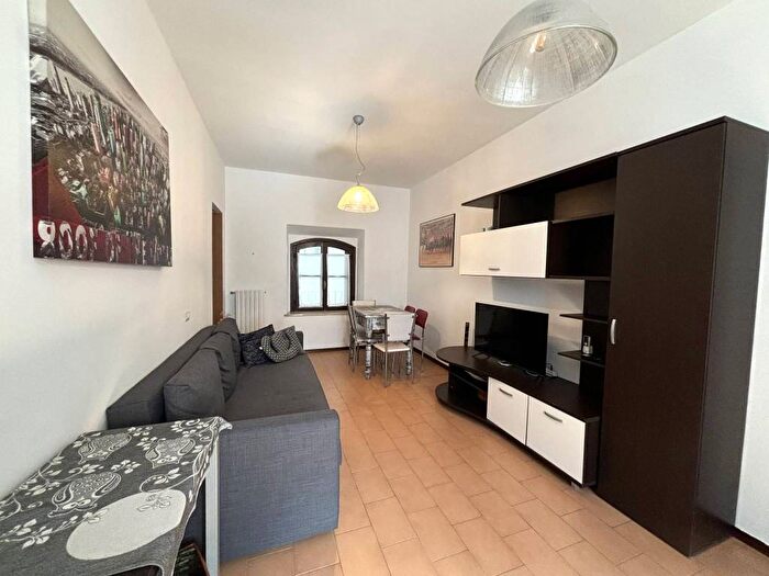 Appartamento bilocale in affitto in Via Benedetto Cairoli, Centro Storico, Novara