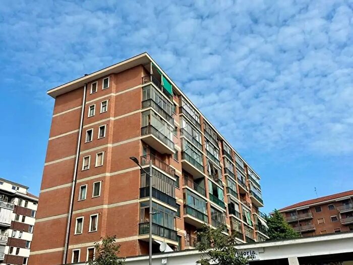 Appartamento trilocale in vendita in Via Svizzera, Borgaro Torinese