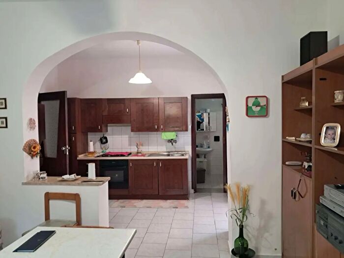 Casa con 8 locali in vendita in Via Alcide De Gasperi, Sparanise