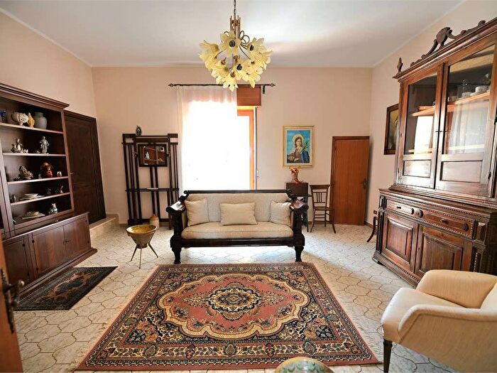 Appartamento bilocale in affitto in Centro, Palma di Montechiaro