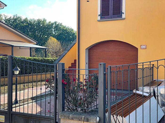 Appartamento quadrilocale in vendita in Via Terranova, Castiglion Fiorentino