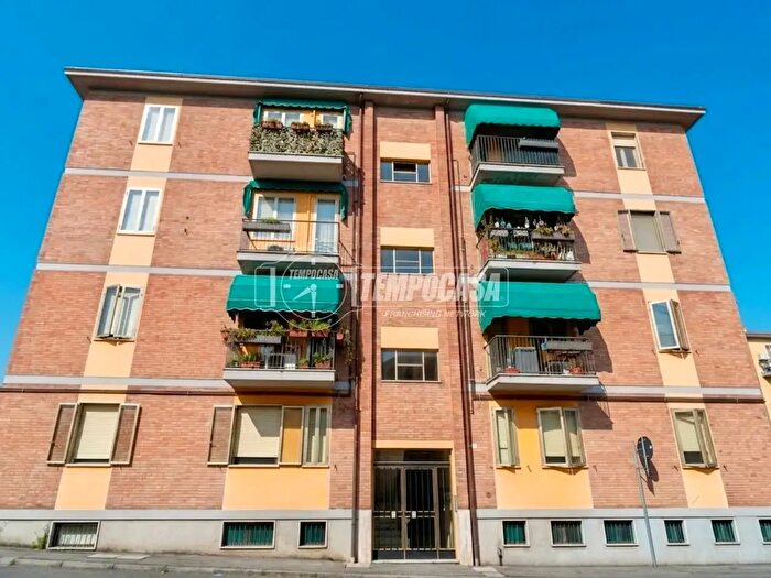 Appartamento trilocale in vendita in Via Vincenzo Monti, Ferrara