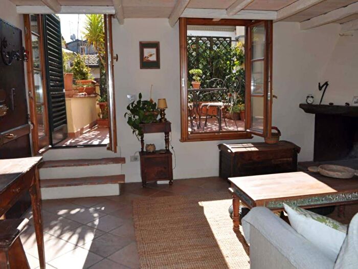 Appartamento bilocale in affitto in Via dei Serragli, San Frediano, Firenze