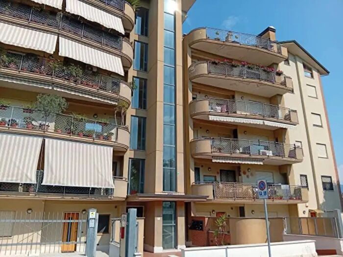Appartamento trilocale in vendita in Via Lungofiume Madonna di Loreto, Cassino