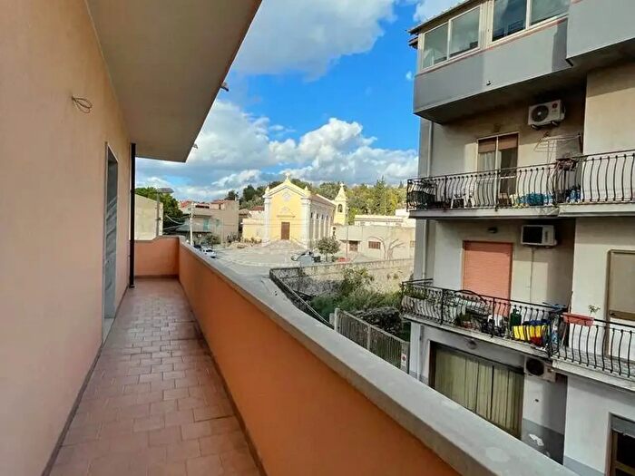 Appartamento con 5 locali in affitto in Via San Giovanni Battista, Reggio Calabria