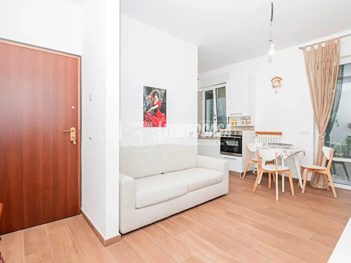 Appartamento bilocale in vendita in Via Mecenate, Milano