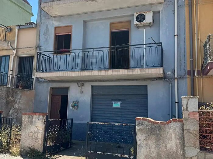 Casa trilocale in vendita in Melilli