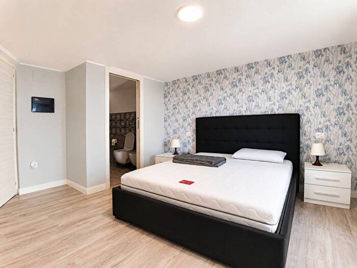 Appartamento monolocale in affitto in Via Sant'Anna di Palazzo, Quartieri Spagnoli, Napoli