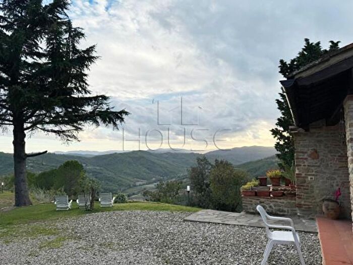 Casa con 6 locali in vendita in Monte Santa Maria Tiberina