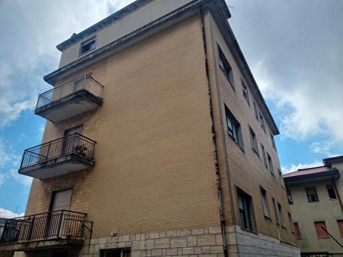 Appartamento con 6 locali in vendita in Via Filanda, Vibo Valentia