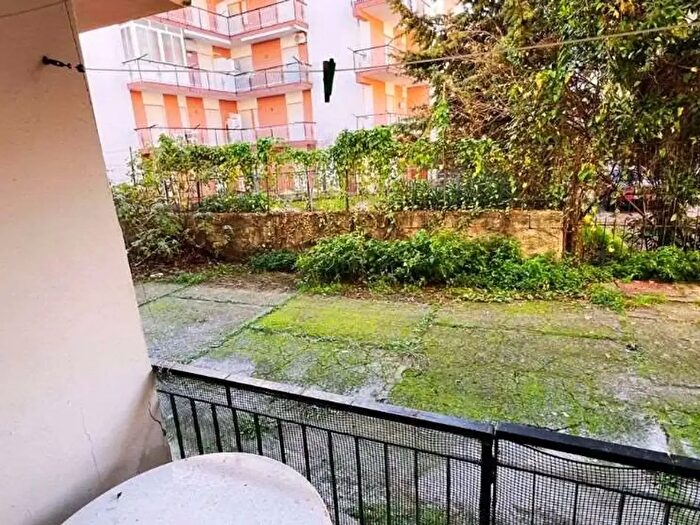 Appartamento quadrilocale in vendita in Viale della Repubblica, Scalea